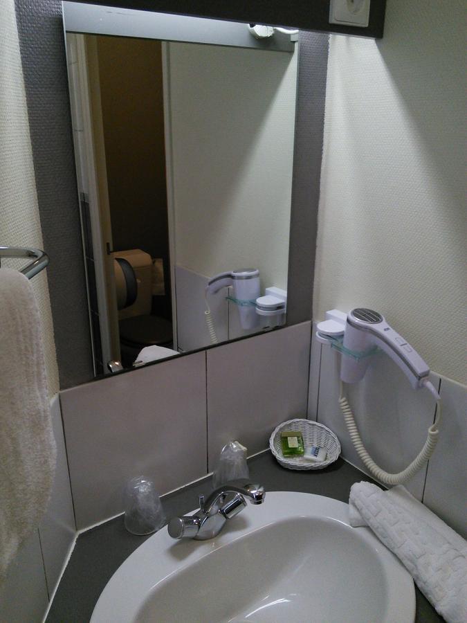 Hotel Du Commerce Tronget Екстериор снимка